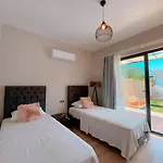 Kivanc Pan House Oeluedeniz